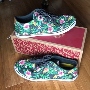 Vans Lace-up shoes